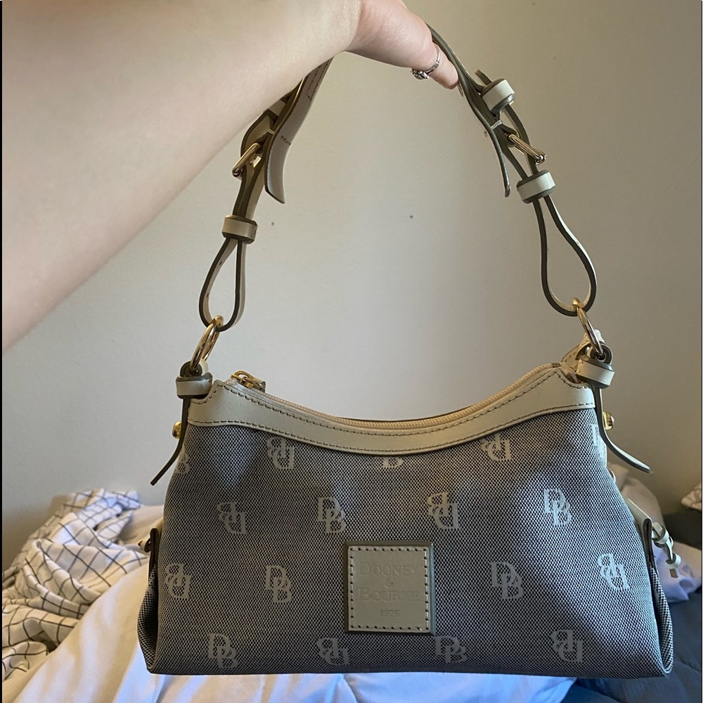 Dooney & Bourke🌟